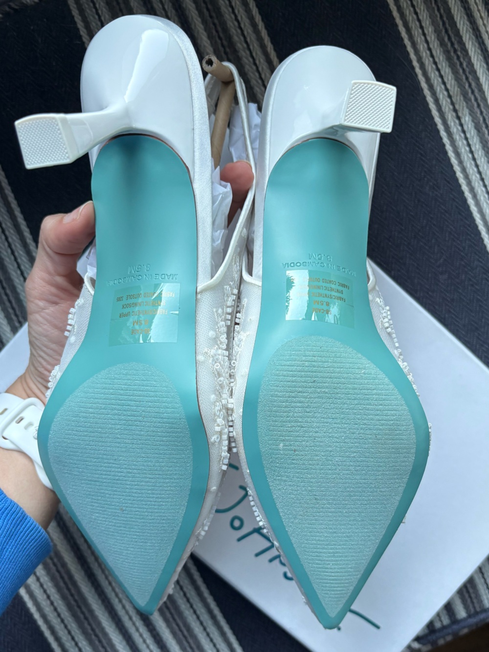 Betsey Johnson Bridal Slingback Pointed Toe Heels in Ivory - Picture 3 of 3